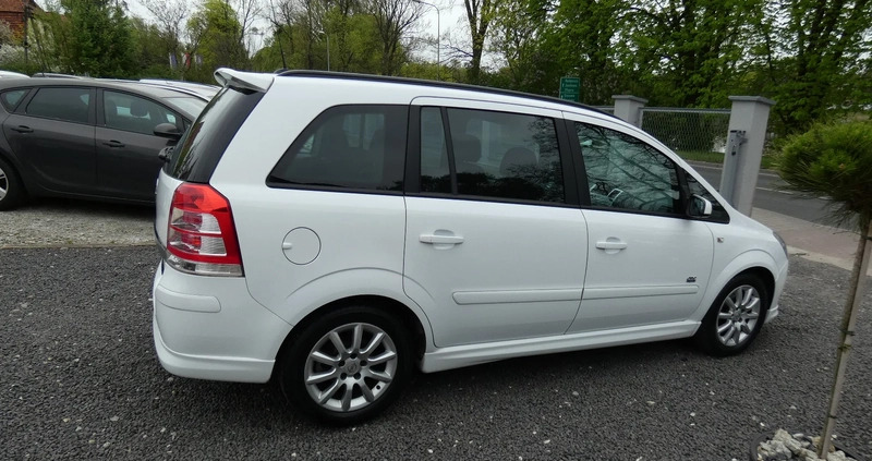 Opel Zafira cena 25700 przebieg: 153000, rok produkcji 2010 z Złotów małe 667